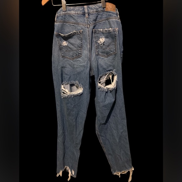 American Eagle MOM jeans size 2 - Picture 6 of 8